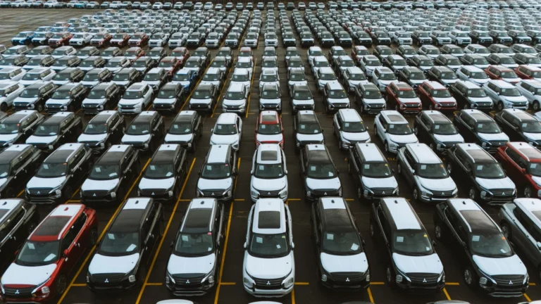 Harga Sewa Mobil Bandara Soetta: Panduan Lengkap 2026